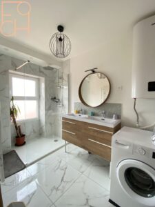 salle d’eau avec lave linge
