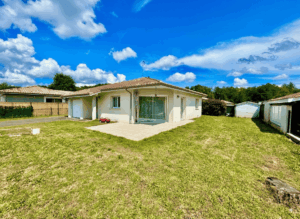 Maison avec jardin et garage