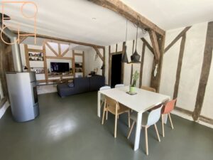 séjour avec poêle à bois
