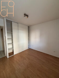 chambre avec placards