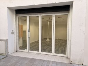 local commercial avec vitrine