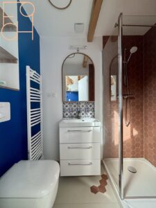 Salle d’eau avec wc