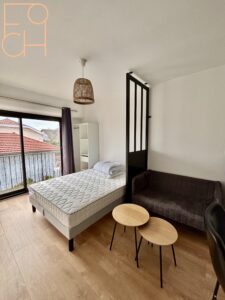 Séjour accès balcon