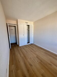 chambre avec placard
